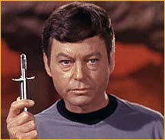 McCoy et un hypospray