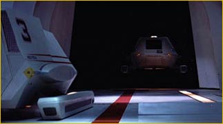 Appontage sur Enterprise-A