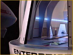 Approche d'appontage sur l'Enterprise-A