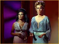 Uhura et Chapel